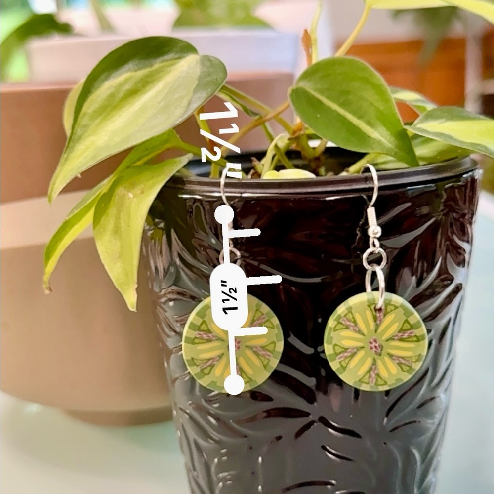 Green Floral Earrings - Picture 5 of 6